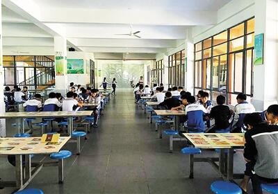 寧?？h知恩中學(xué)首家“5H示范食堂”全新面世